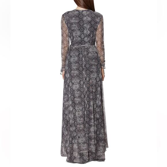 Betsey Johnson Grey Snake Print Wrap Dress size 6P - Picture 3 of 5